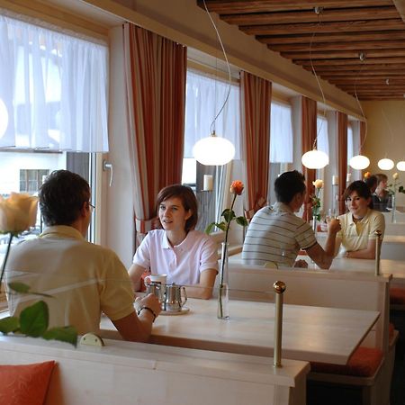 Hotel Buenda Давос Екстериор снимка