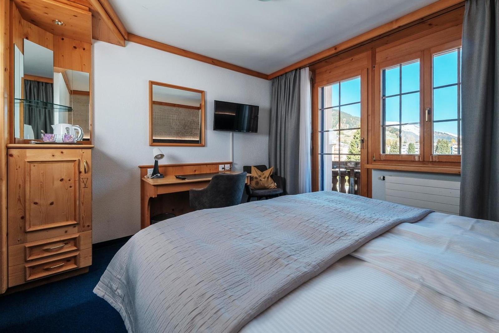 Hotel Buenda Давос Екстериор снимка