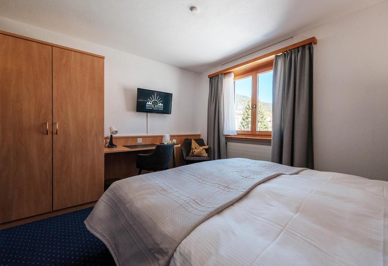 Hotel Buenda Давос Екстериор снимка