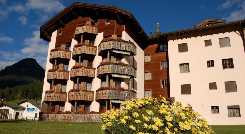 Hotel Buenda Давос Екстериор снимка